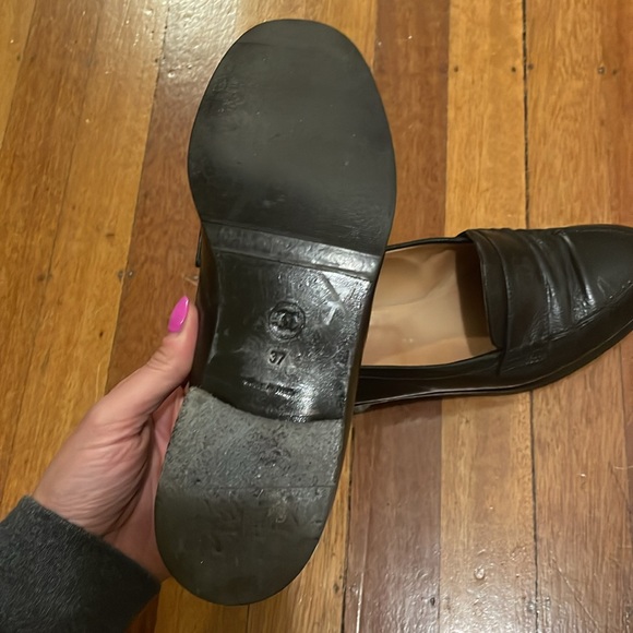 Vintage Chanel loafers size 37 - Picture 4 of 12